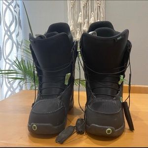 Burton Mint Snowboarding Boots